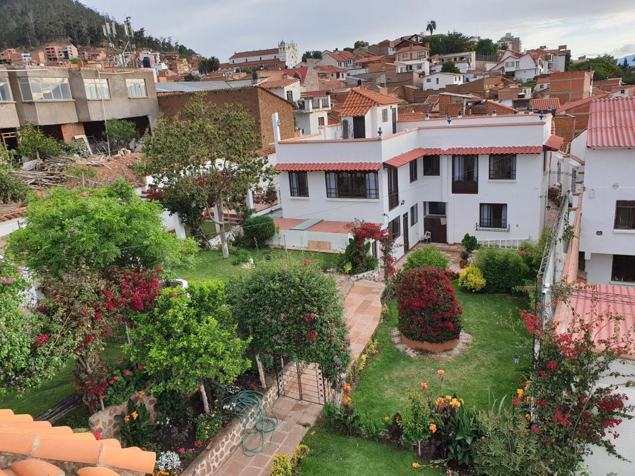 El Jardin De Su Merced B&B Sucre Exterior photo